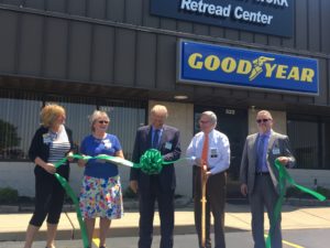 TravelCenters of America REtread Plant Bowling GReen ribbon cutting 
