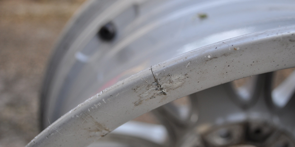 Photo-1-Cracked-wheel
