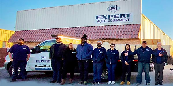 Expert-Automotive-Crew