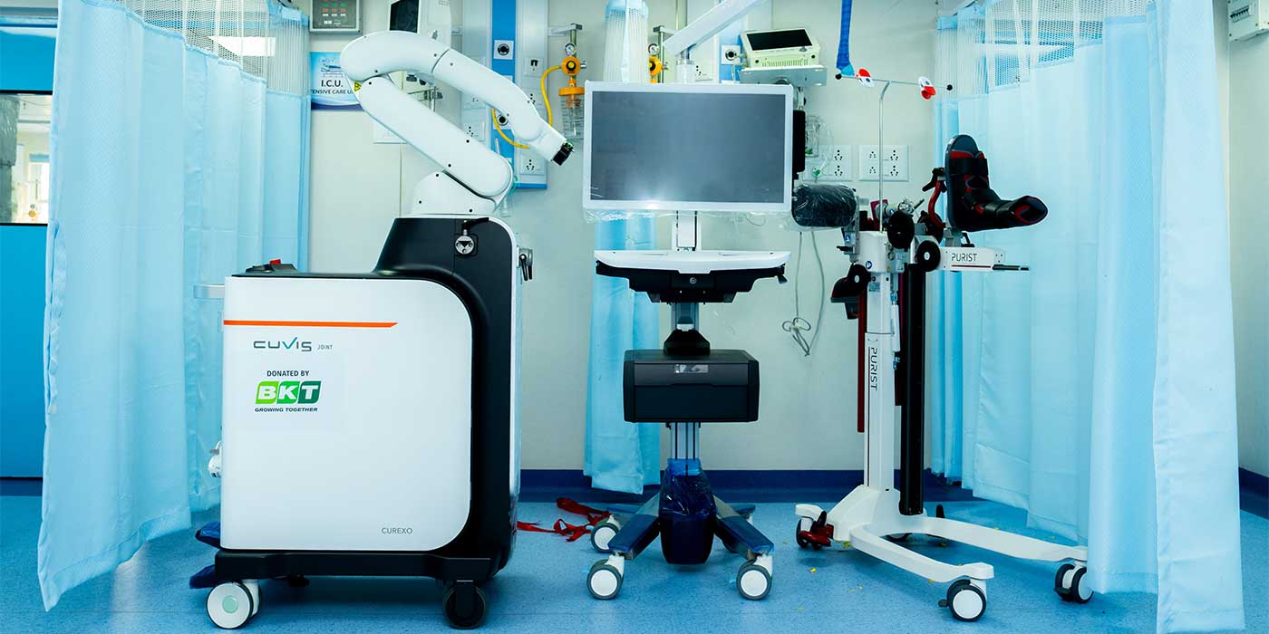 BKT-surgical-equipment-donation-1400