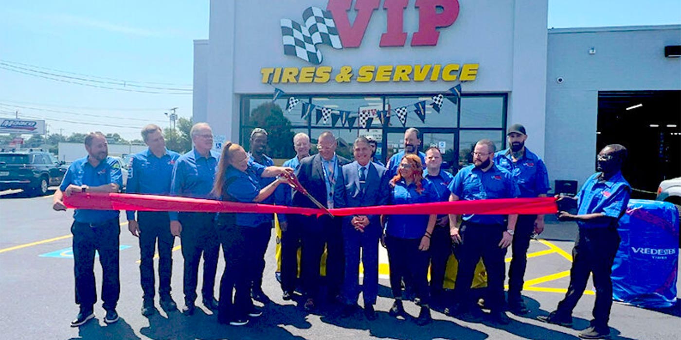 VIP-Tires-grand-opening-1400