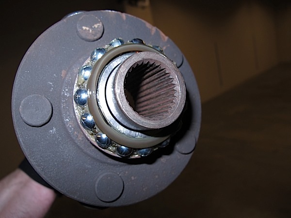 stub axle, outer bearing and seal